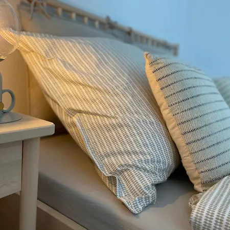 Misvest Porto Nadmorska 33 *