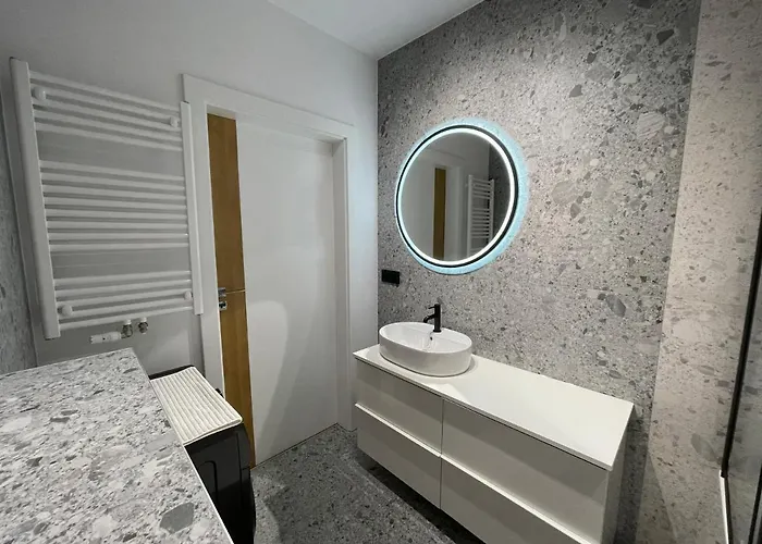 Misvest Porto Nadmorska 33 * 莱鲍